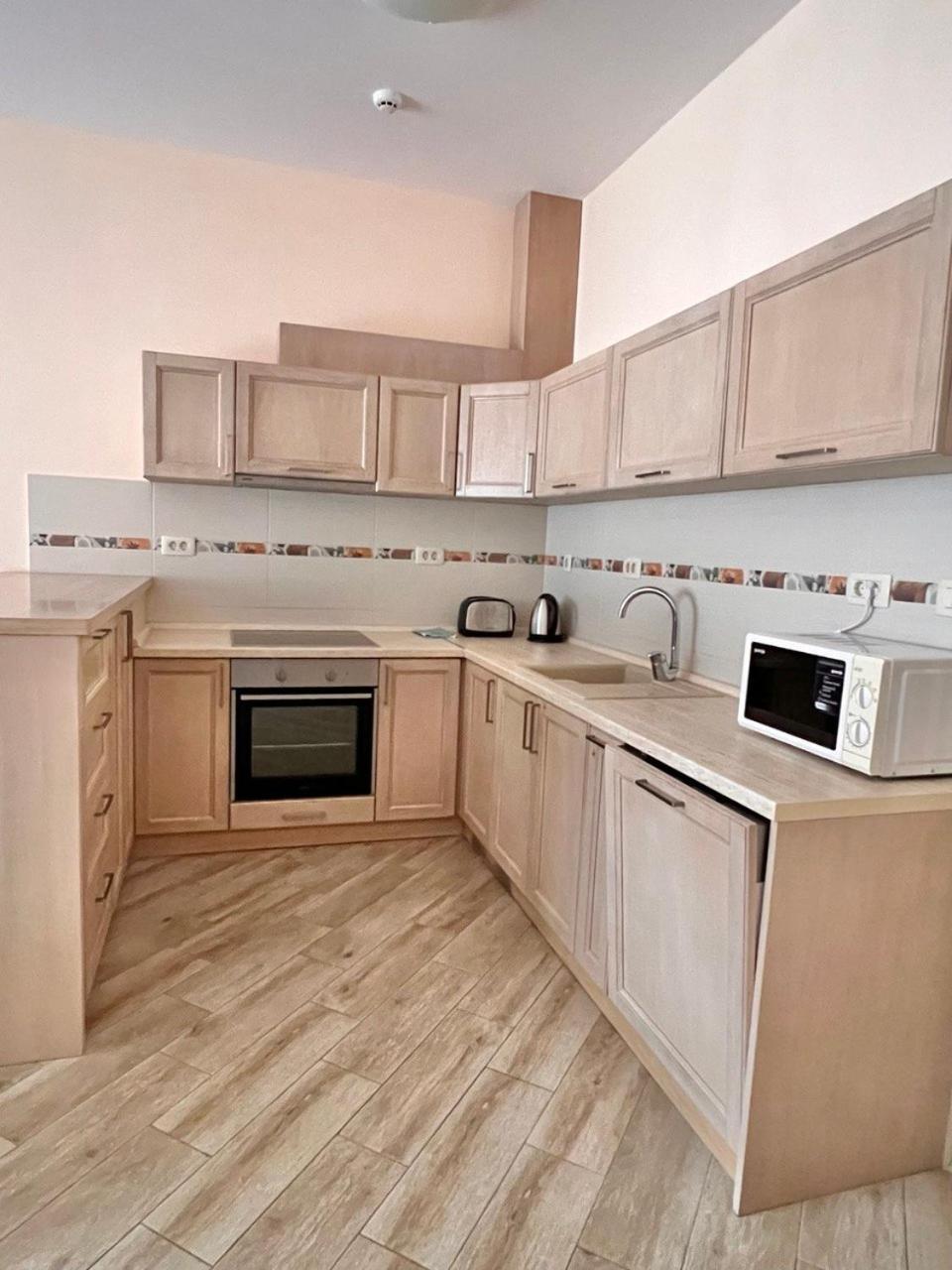 Aparthotel Belvedere Residence Becici Будва Екстер'єр фото