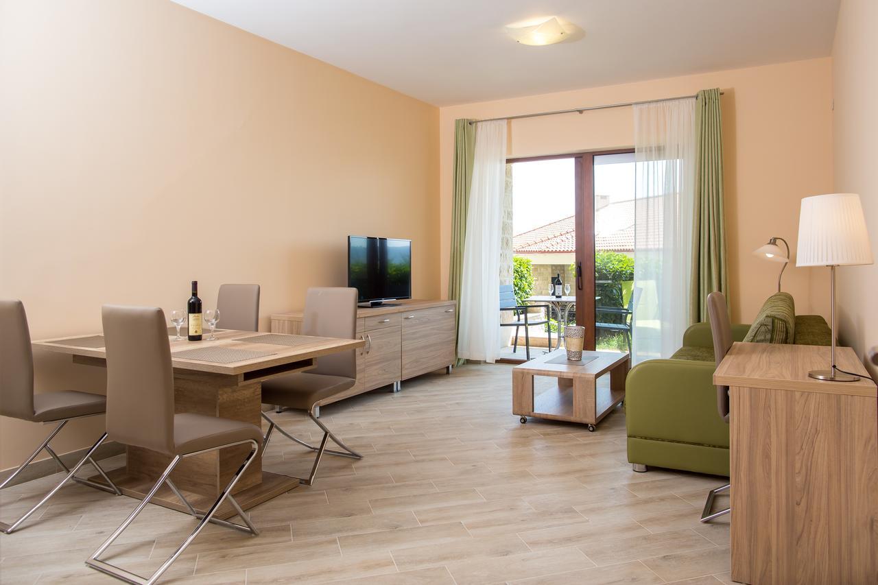 Aparthotel Belvedere Residence Becici Будва Екстер'єр фото